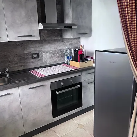 La Nueva Reina Альгеро